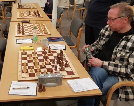 Ralf macht dicke Backen, was nicht nur am Wasser trinken liegt Ralf macht dicke Backen, was nicht nur am Wasser trinken liegt